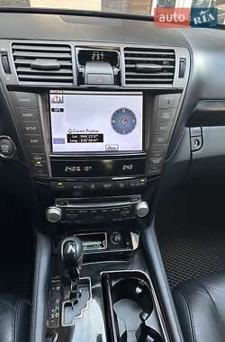 Седан Lexus LS 2010 в 