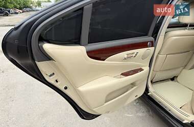 Седан Lexus LS 2007 в 