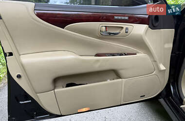 Седан Lexus LS 2008 в 