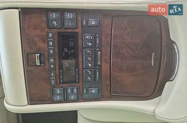 Седан Lexus LS 2013 в 
