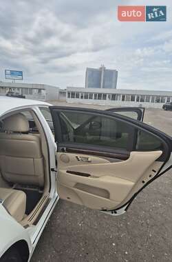Седан Lexus LS 2013 в 