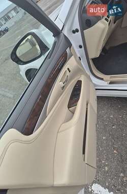 Седан Lexus LS 2013 в 