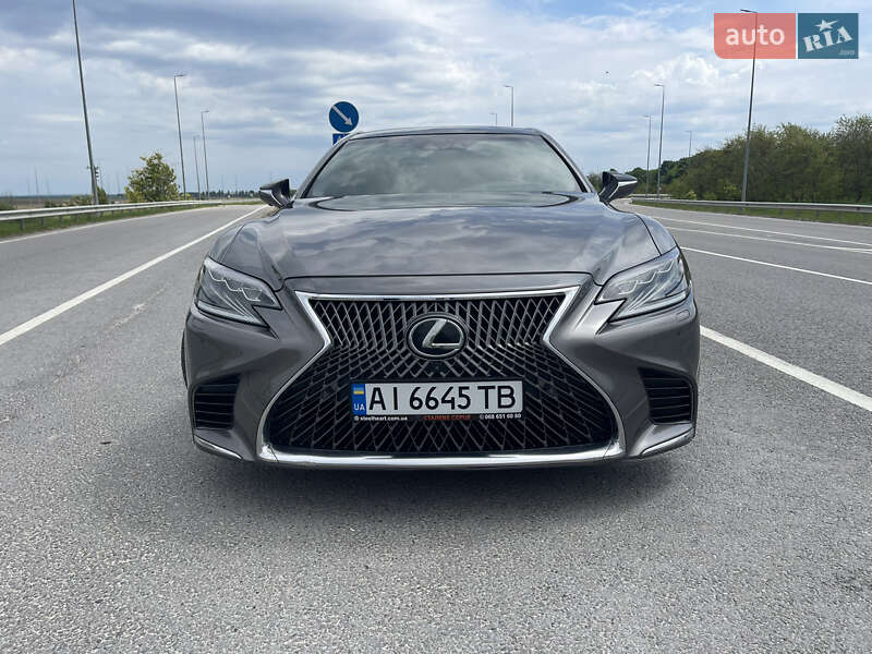Lexus LS 2019