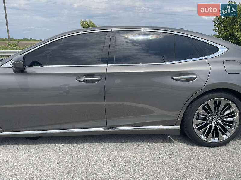 Седан Lexus LS 2019 в Киеве