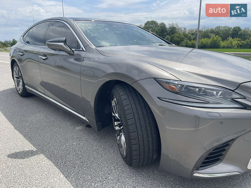 Седан Lexus LS 2019 в Киеве
