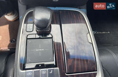 Седан Lexus LS 2019 в Киеве