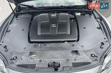 Седан Lexus LS 2019 в Киеве