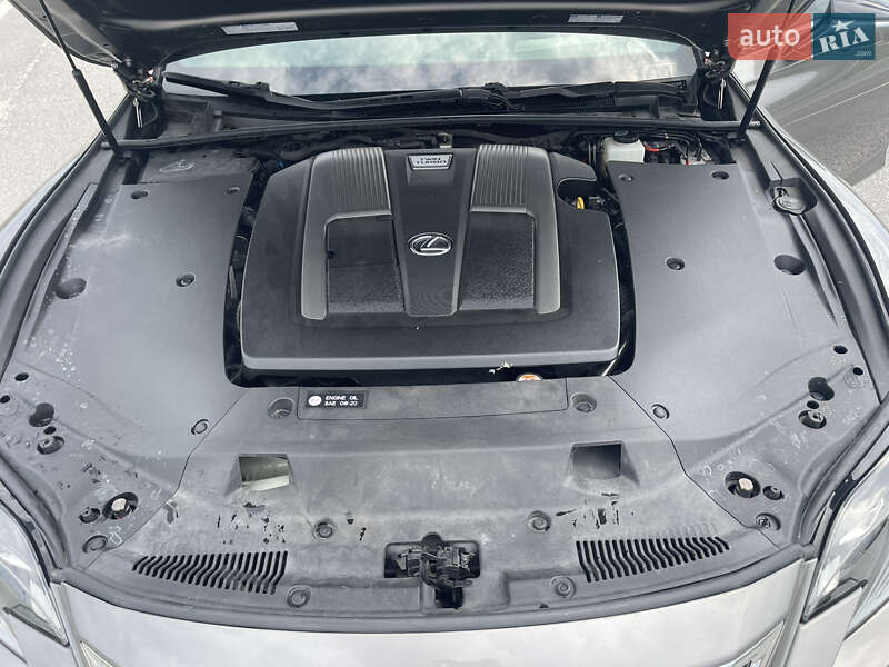 Седан Lexus LS 2019 в Киеве