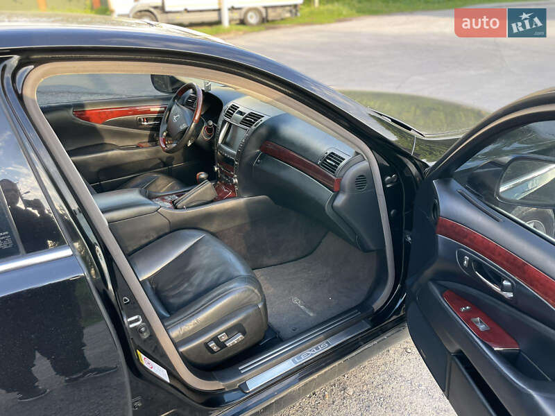Седан Lexus LS 2007 в Вінниці