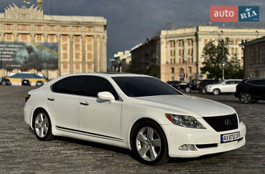 Седан Lexus LS 2008 в 