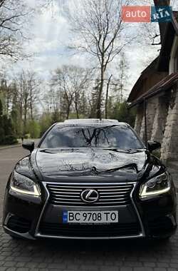 Седан Lexus LS 2013 в 