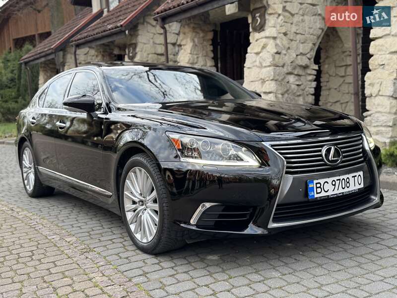 Седан Lexus LS 2013 в Львові
