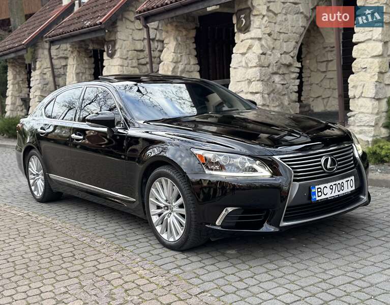 Седан Lexus LS 2013 в Львові
