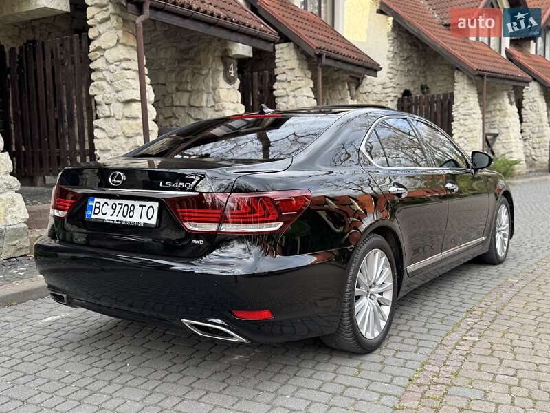 Седан Lexus LS 2013 в Львові