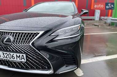 Седан Lexus LS 2018 в 