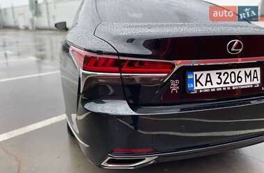 Седан Lexus LS 2018 в 