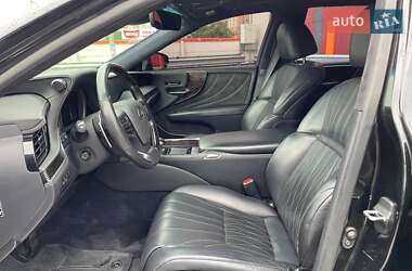 Седан Lexus LS 2018 в 
