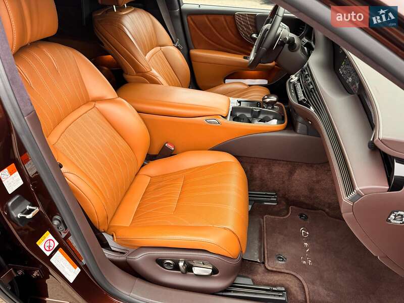Седан Lexus LS 2018 в Львове фото 31 Седан Lexus LS 2018 в Львове