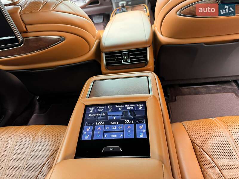 Седан Lexus LS 2018 в Львове фото 46 Седан Lexus LS 2018 в Львове