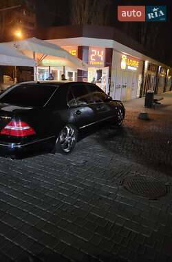 Седан Lexus LS 2005 в 