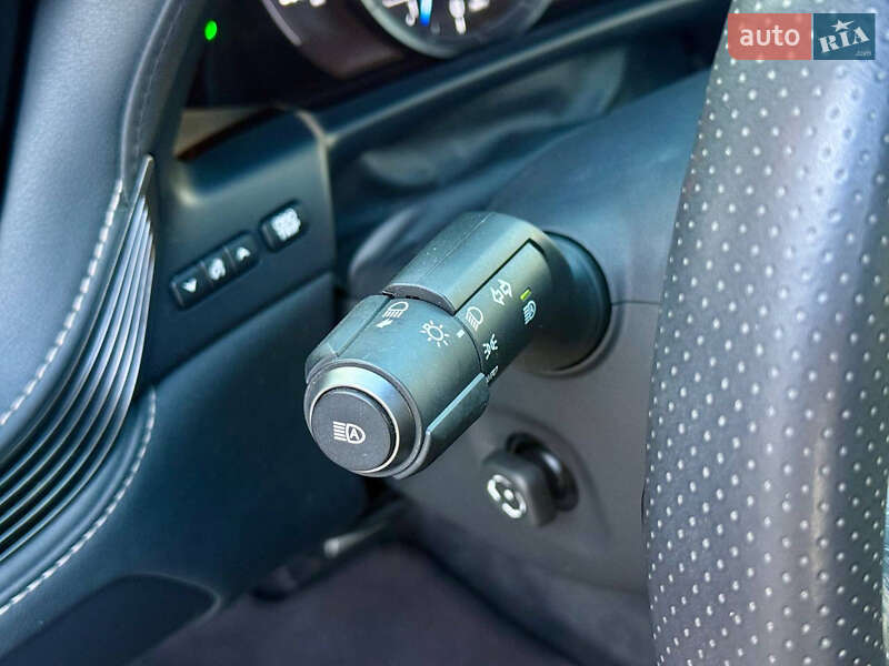 Седан Lexus LS 2021 в Одесі