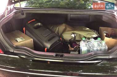 Седан Lexus LS 2004 в 