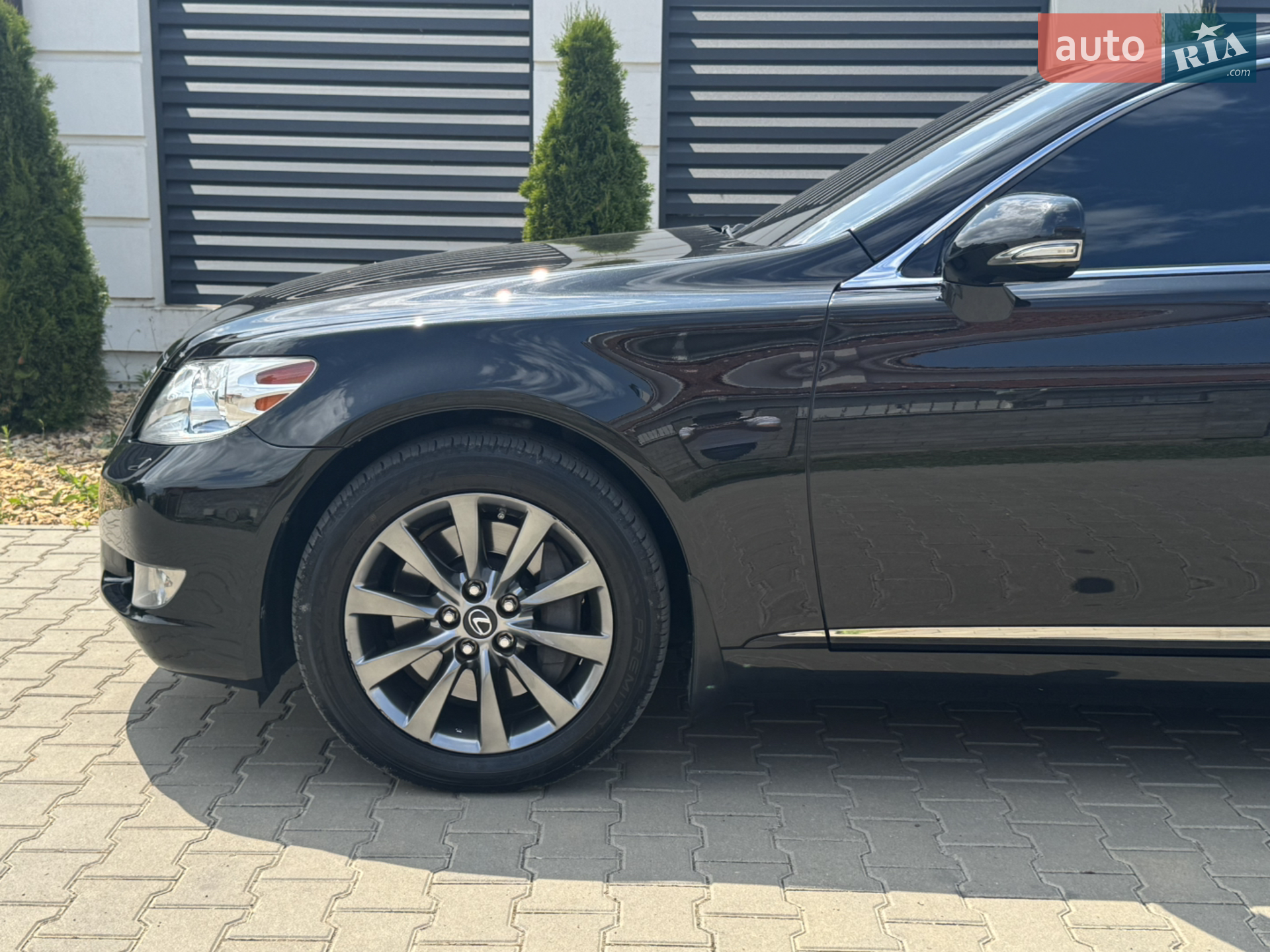 2011 Lexus LS - мініатюра 14