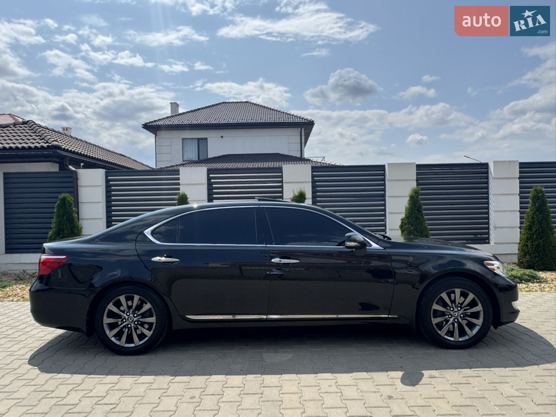 2011 Lexus LS - мініатюра 49