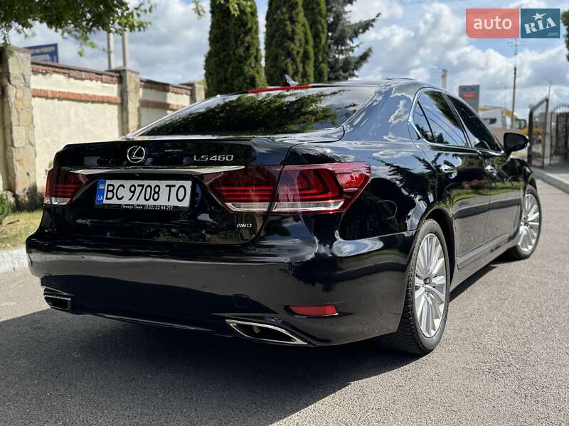 Седан Lexus LS 2013 в Львове
