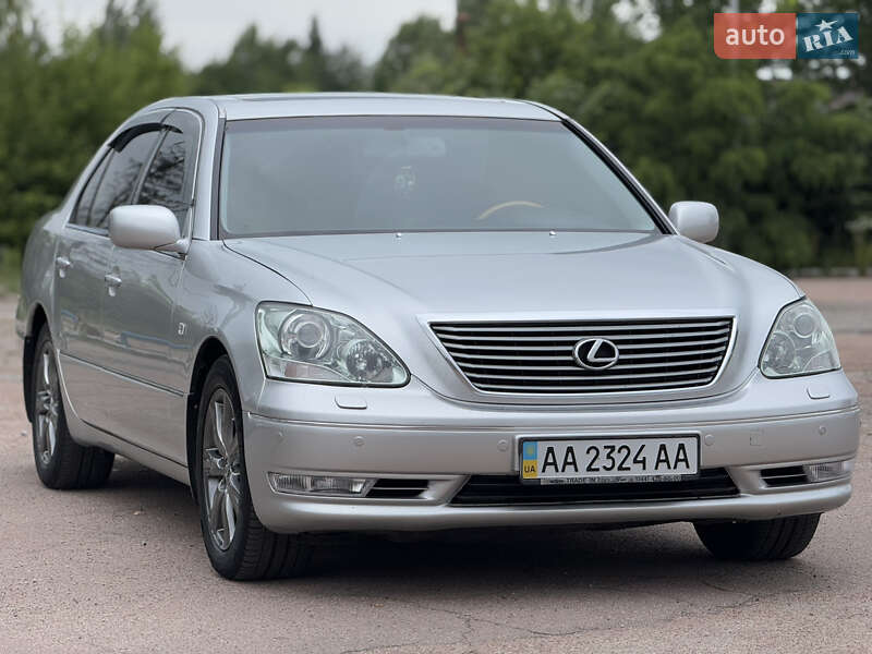 Lexus LS 2003