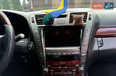Седан Lexus LS 2007 в 