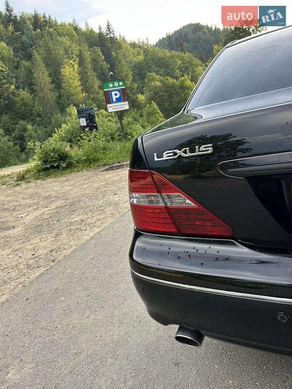 Седан Lexus LS 2004 в Яремче