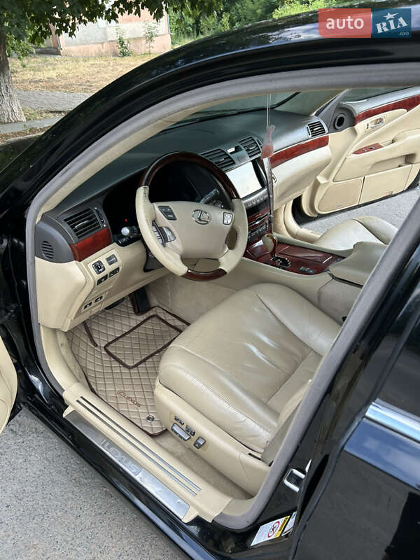 Седан Lexus LS 2007 в Чечельнике