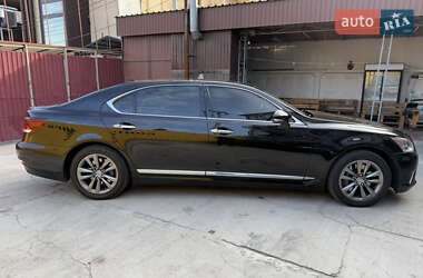 Седан Lexus LS 2012 в 