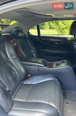 Седан Lexus LS 2007 в 