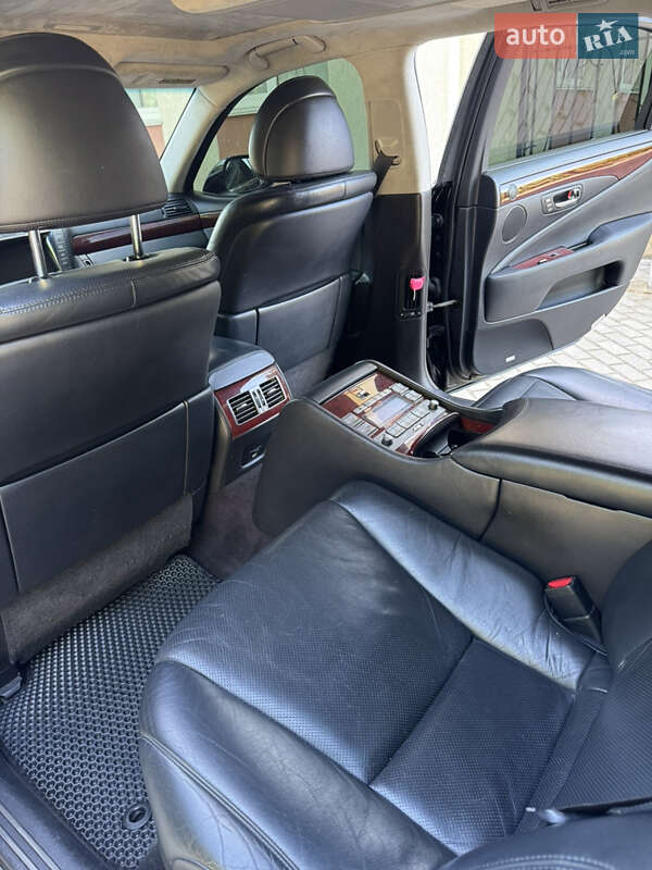 Седан Lexus LS 2007 в Шполе