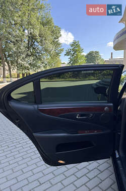 Седан Lexus LS 2007 в 