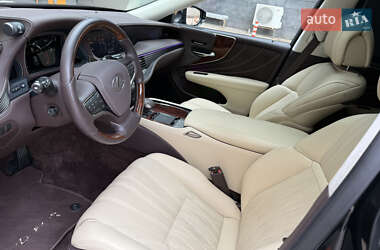 Седан Lexus LS 2018 в 