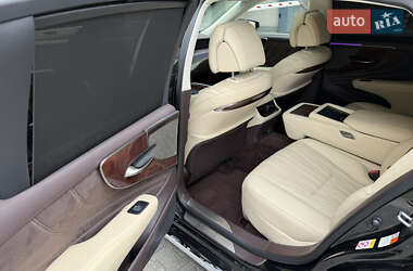 Седан Lexus LS 2018 в 