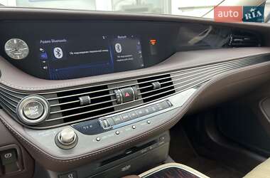 Седан Lexus LS 2018 в 