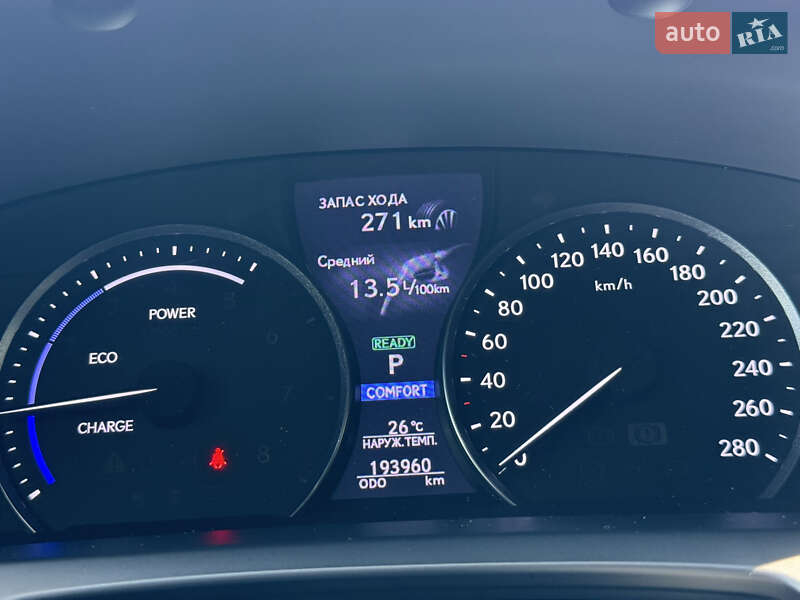 Седан Lexus LS 2013 в Львове