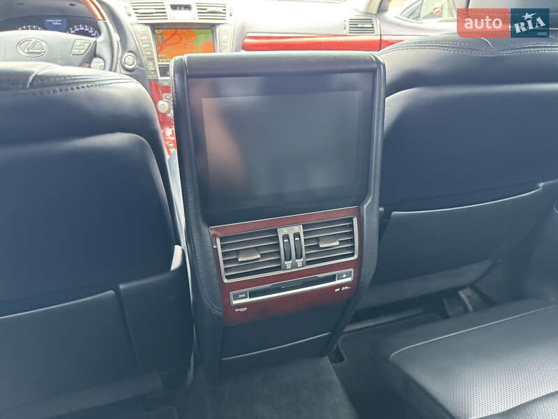 Седан Lexus LS 2012 в Киеве