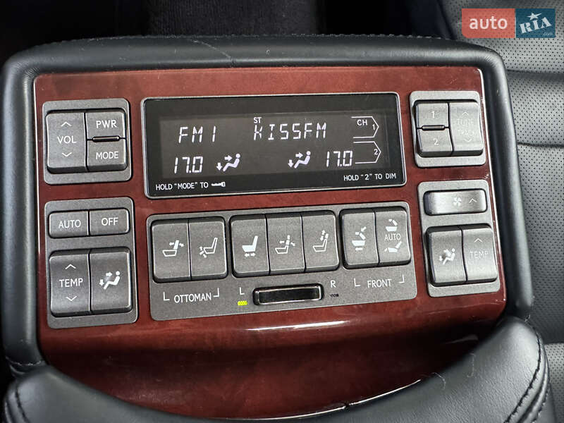 Седан Lexus LS 2012 в Киеве