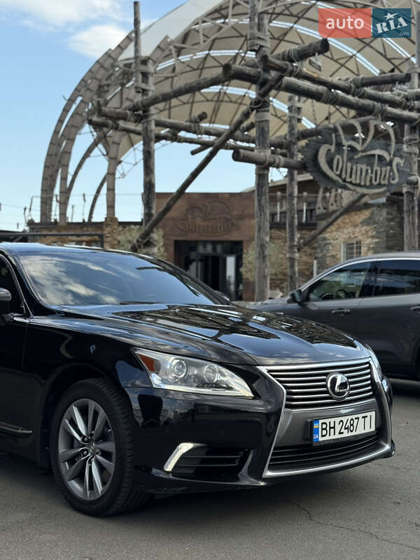 Седан Lexus LS 2013 в Одессе