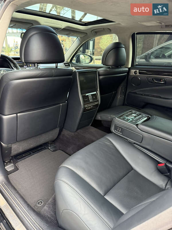 Седан Lexus LS 2013 в Одессе