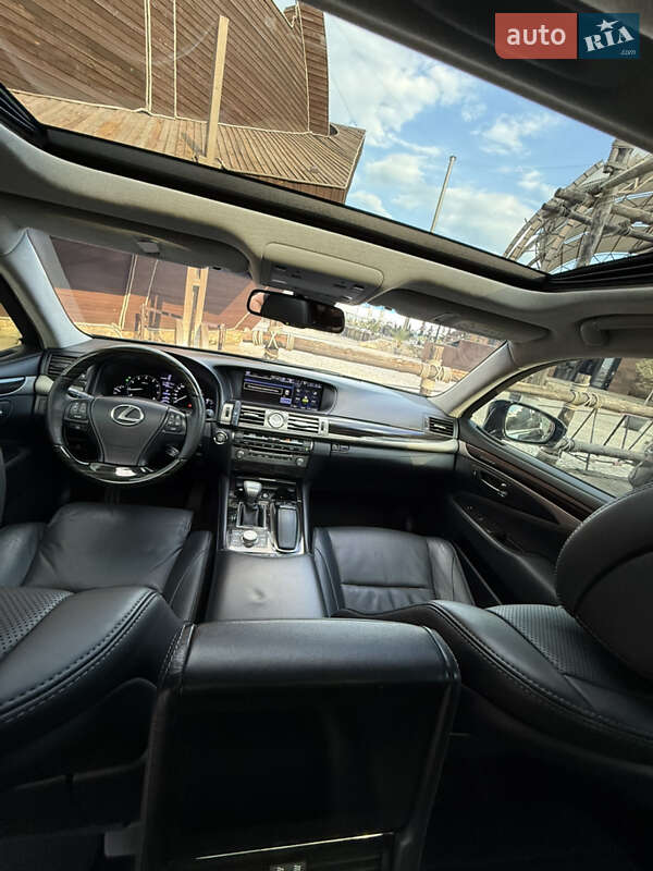 Седан Lexus LS 2013 в Одессе