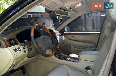 Седан Lexus LS 2004 в 