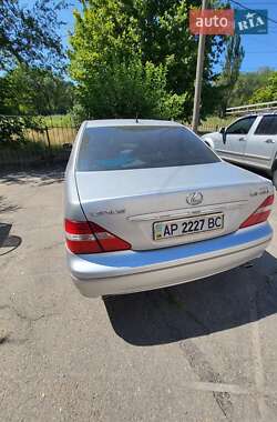Седан Lexus LS 2004 в 