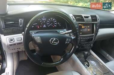 Седан Lexus LS 2006 в 