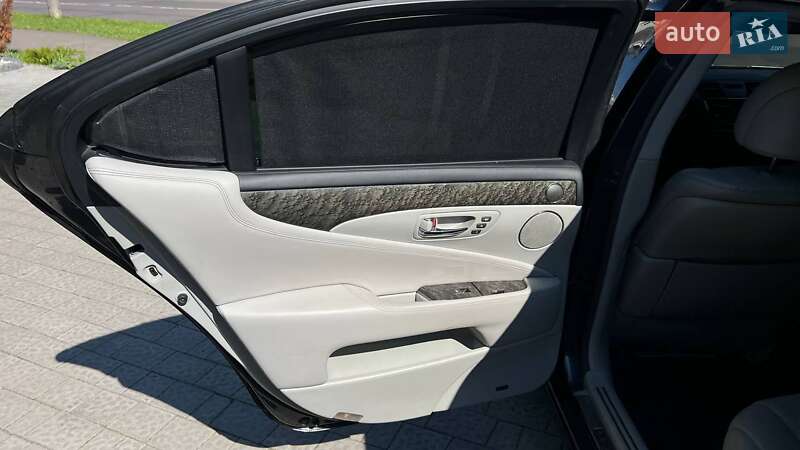 Седан Lexus LS 2007 в Львове фото 31 Седан Lexus LS 2007 в Львове